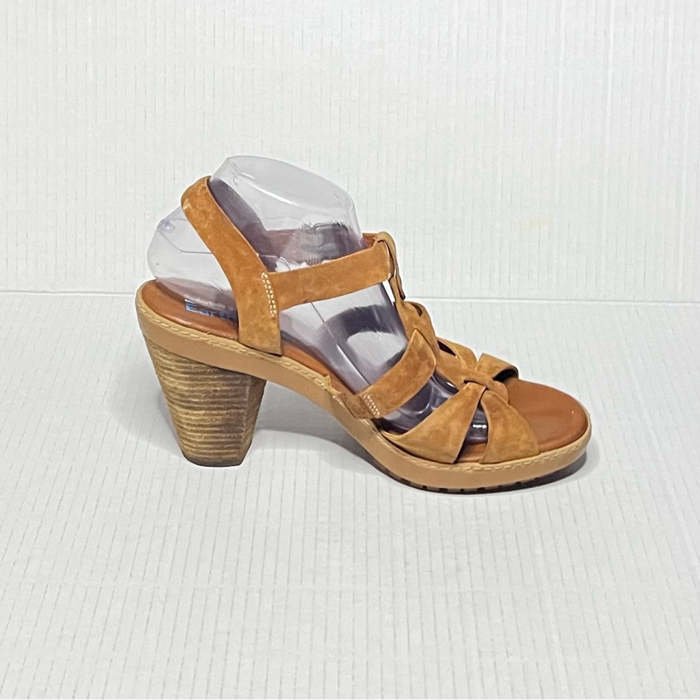 Timberland Chunky Heeled Leather Sandals - Picture 9 of 13